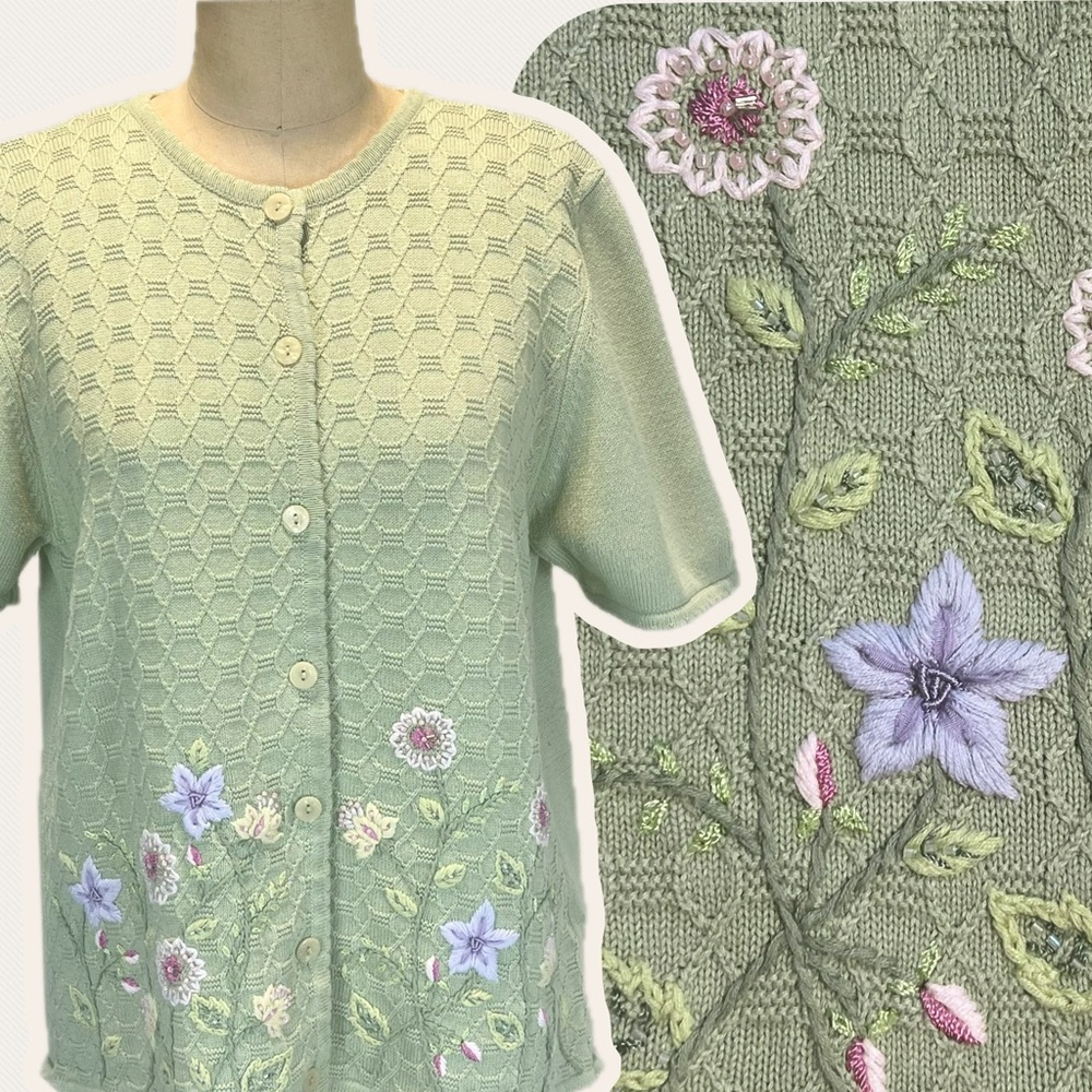 VINTAGE wildflower meadow embroidered knit sweater cardigan sage green button